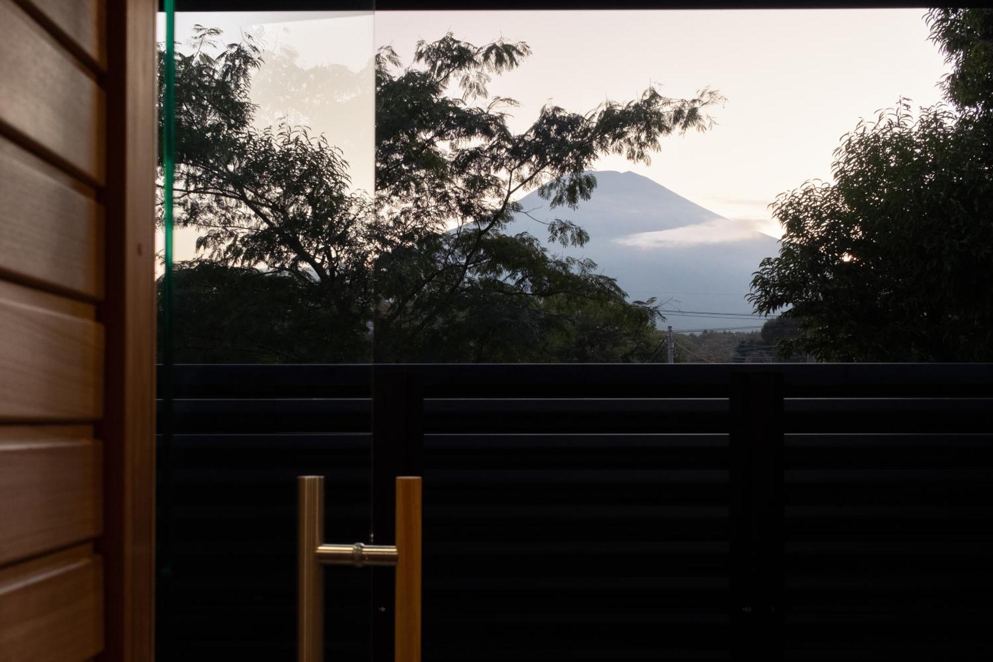 Mt Fuji View And Private Sauna Ryokan Shizuku Yamanakako Eksteriør billede